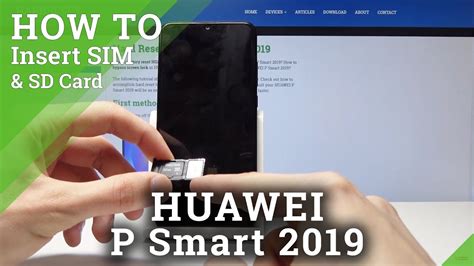 Huawei P Smart (2019): How to insert the SIM card  